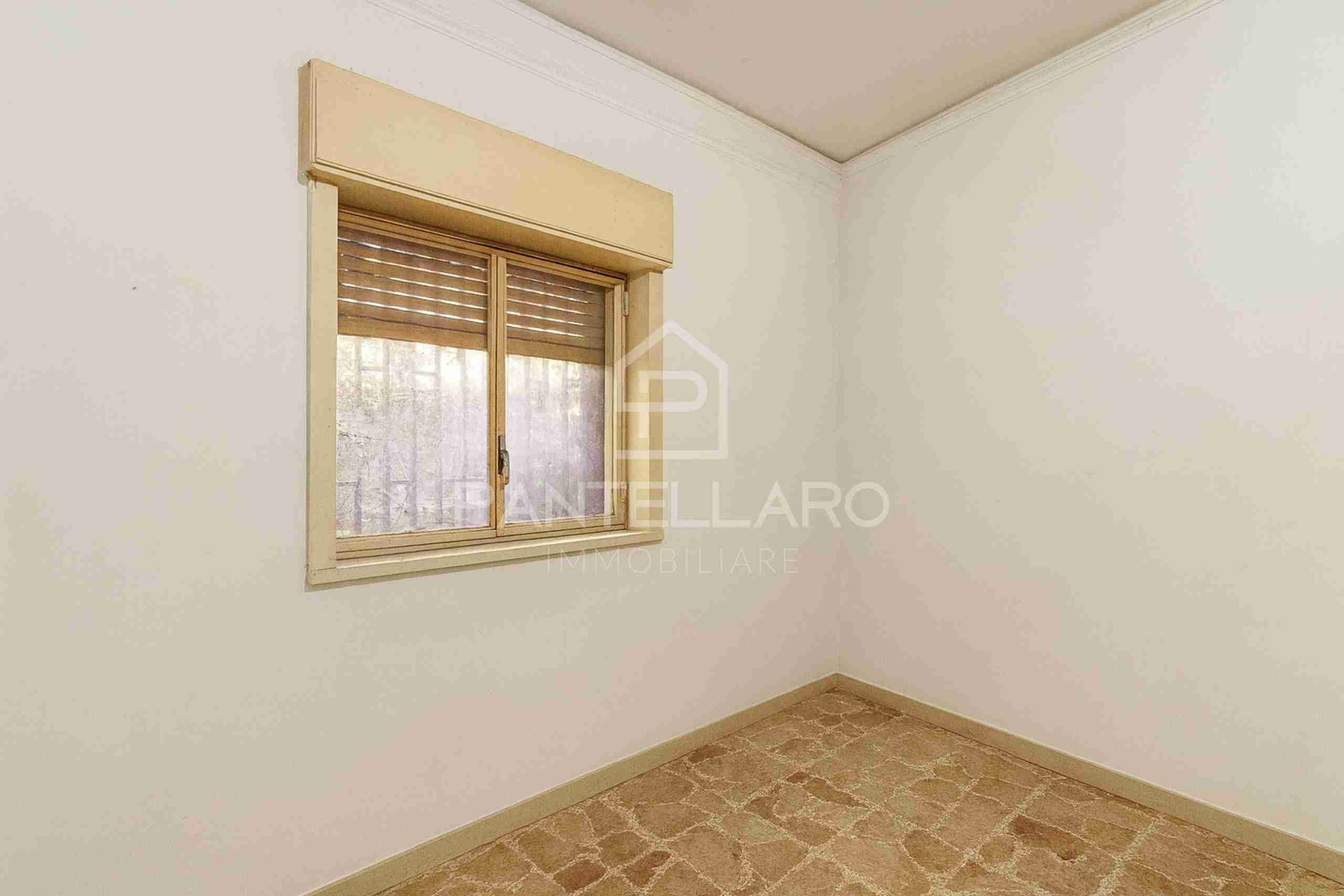 3728_edit Appartanvilla indipendente con giardino a Mascalucia – Zona Massannunziata
