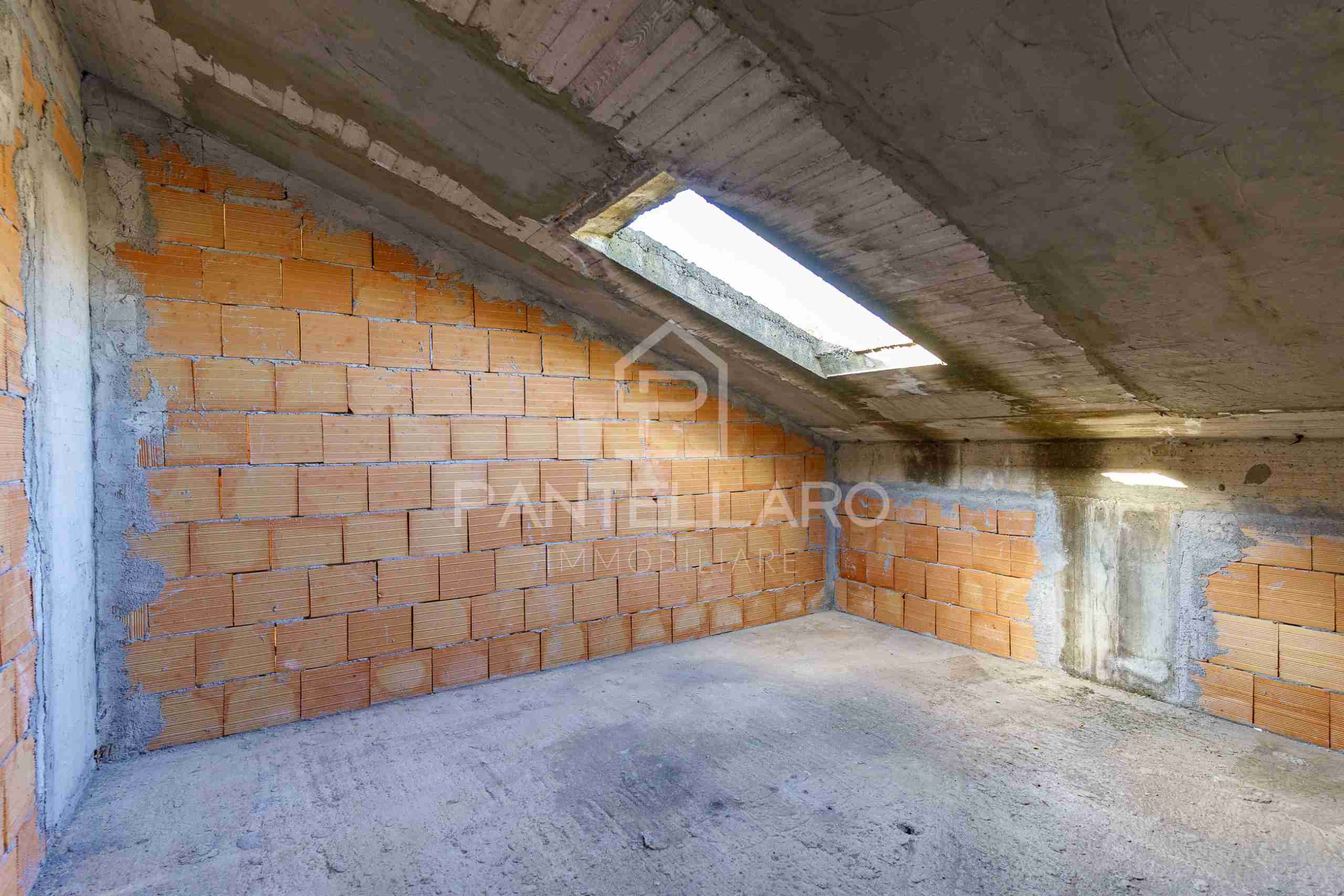 45 Villa bifamiliare in classe A ad Acireale – zona Loreto – in fase di completamento