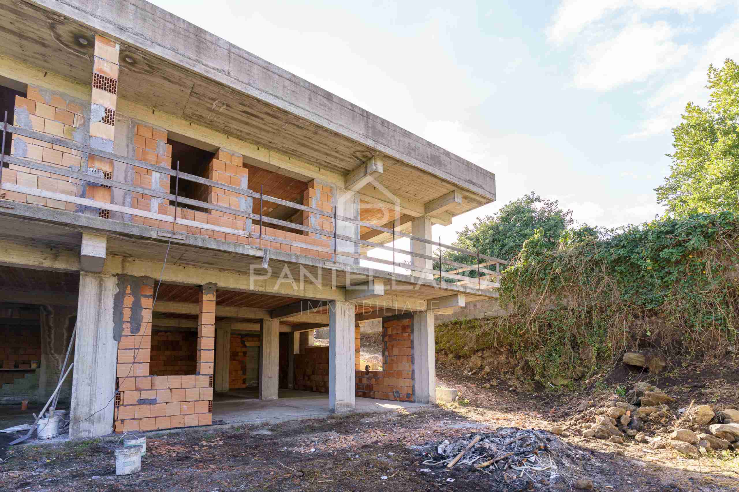 67 Villa bifamiliare in classe A ad Acireale – zona Loreto – in fase di completamento