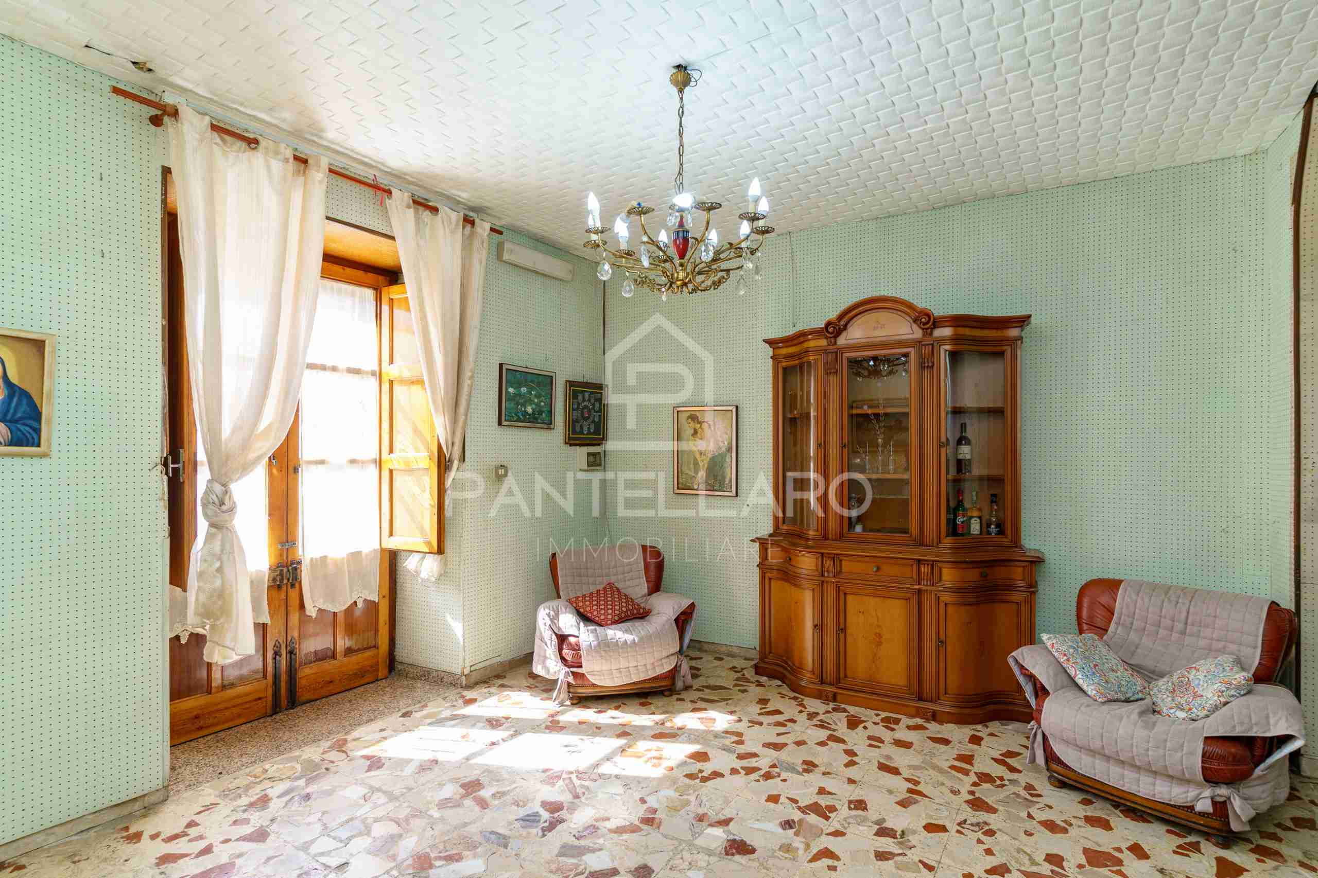 DSC02853 SAN GIOVANNI LA PUNTA – CASA SEMINDIPENDENTE CON GARAGE E GIARDINO